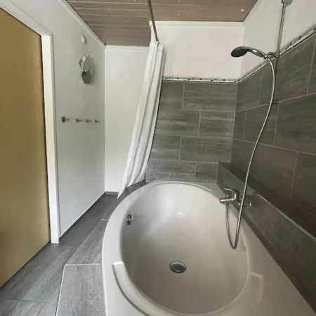 Muklas By Interhome Parsonz