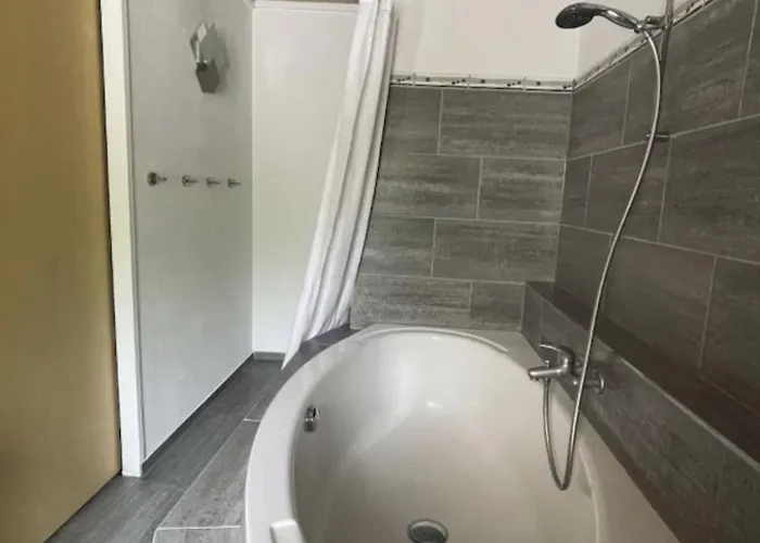 Muklas By Interhome Parsonz